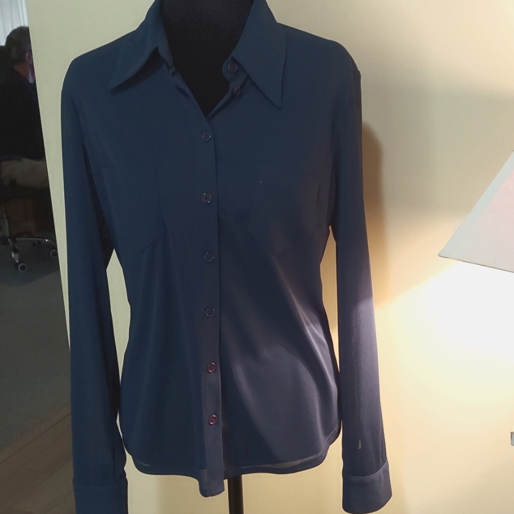 Laundry by Shelli Segal navy shirt.